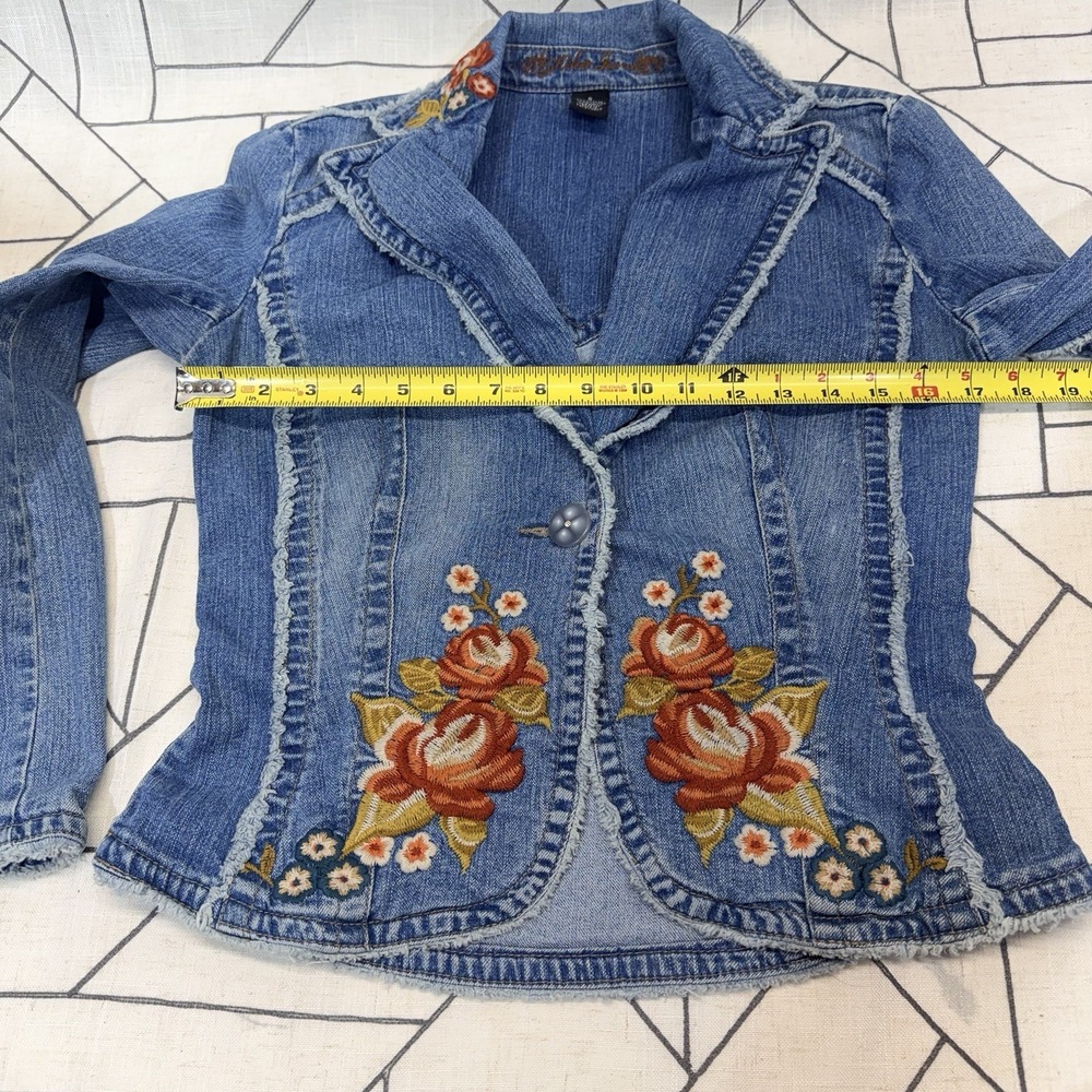 Vintage Kikit Jeans Denim Jacket with Embroidered Rose's Women's Size‎ Small - Picture 7 of 9